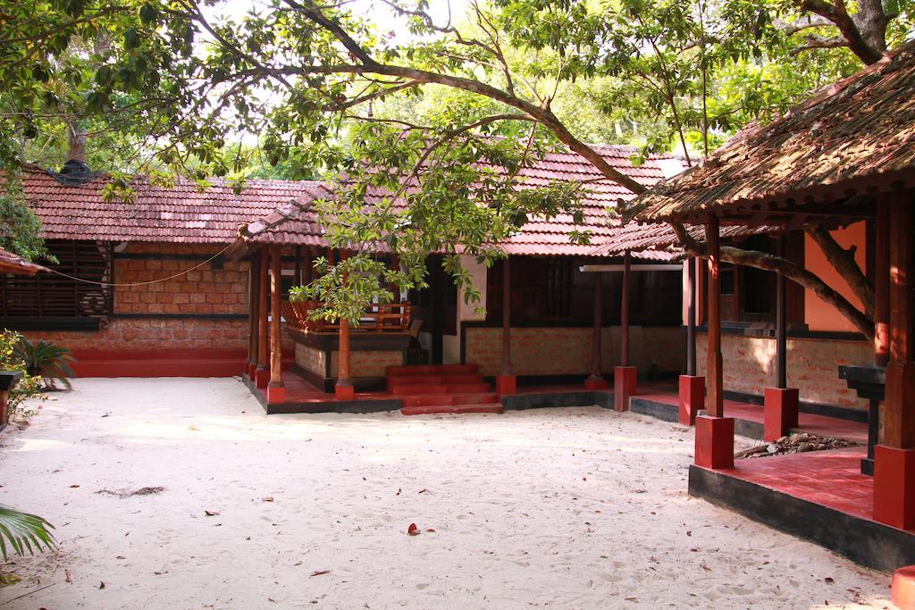 Arakkal Heritage Mararikulam Dış mekan fotoğraf